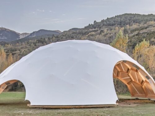 Estudiants del MPDA instal·len una nova cúpula a Alp